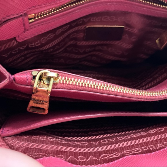 Prada Pink Leather Women's Bag - Picture 5 of 8